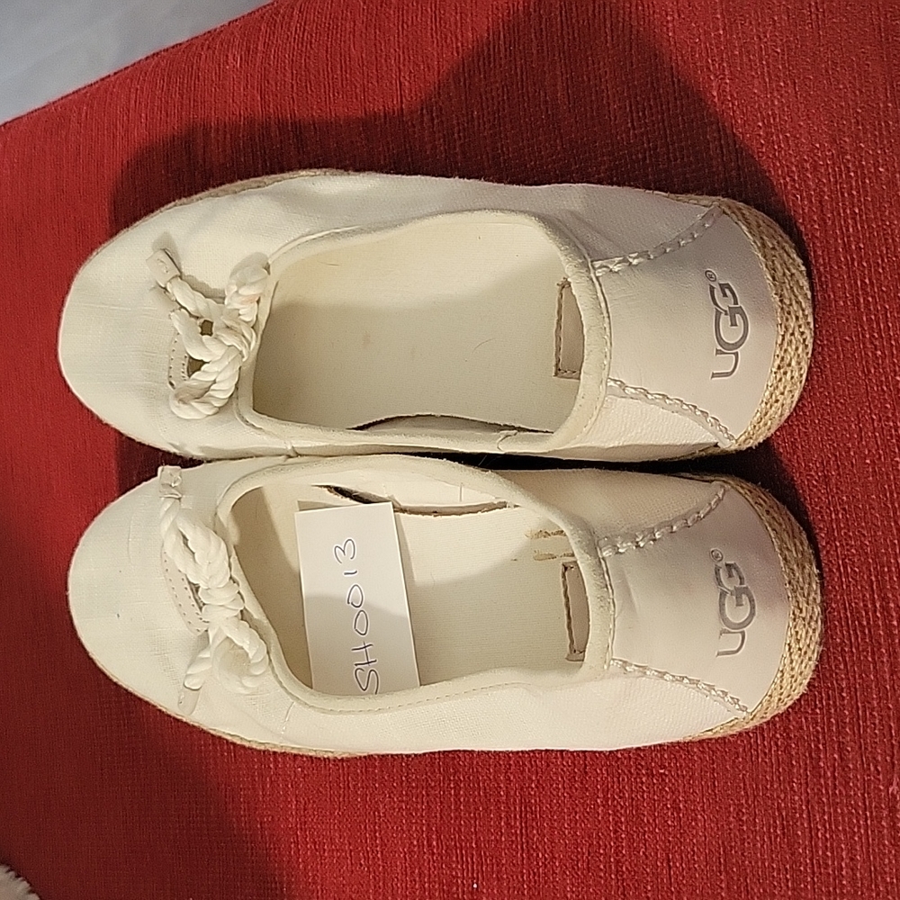 Ugg flats size 8.5 or 39.5